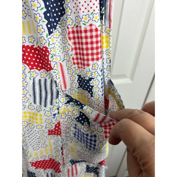 60s 70s Radlee Medium Patchwork White Floral Snap Front House Coat Dress - Picture 4 of 6